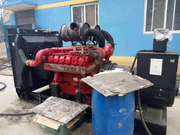 碧江关于柴油发电机组水箱污垢的产生与清理